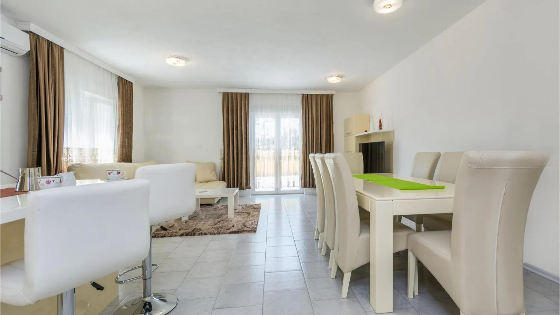 4 Bedroom Nice Home In Perci Perkovici Kroatien